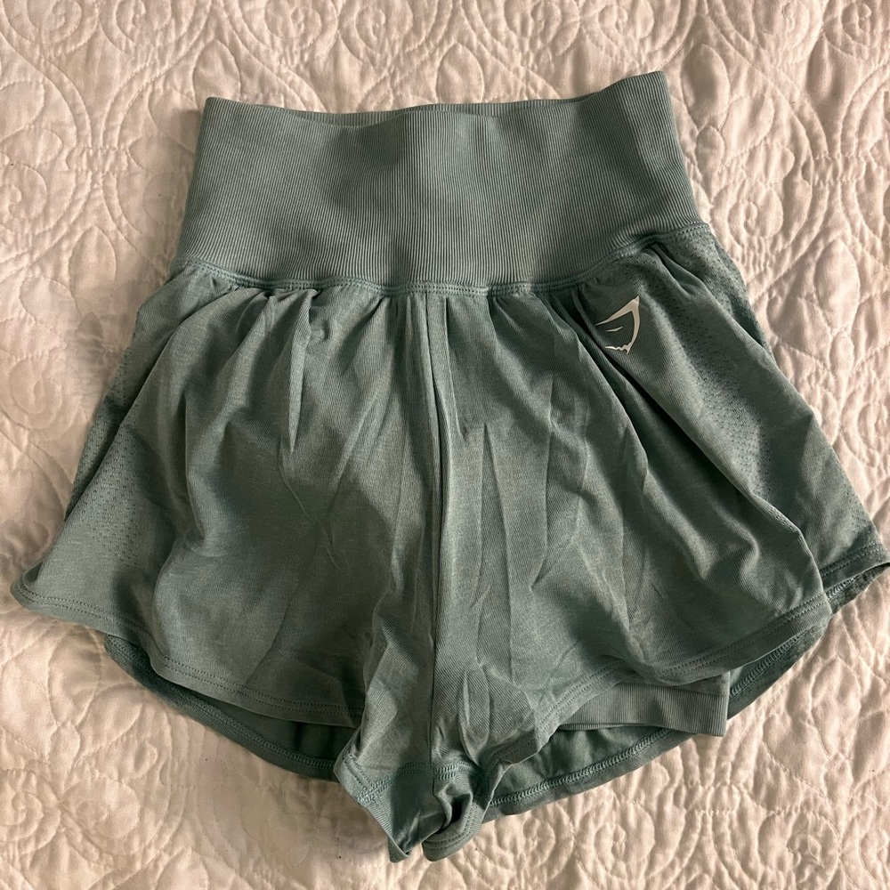 NWT Vital Seamless 2.0 2-in-1 shorts size small